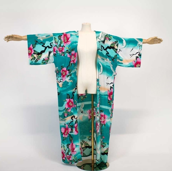 Floral Duster/ Kimono with Cranes, Seigaiha, Happiness, Good Fortune - Picture 2 of 6